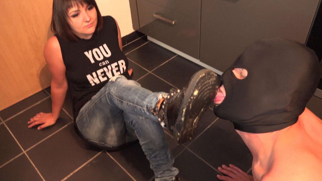 0a6db35d121544f16b3a90823d544bb3